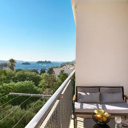 Hvar Lech Spacious 2 Bedroom With Private Parking アパート フヴァル