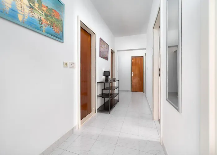 Hvar Lech Spacious 2 Bedroom With Private Parking Apartamento *