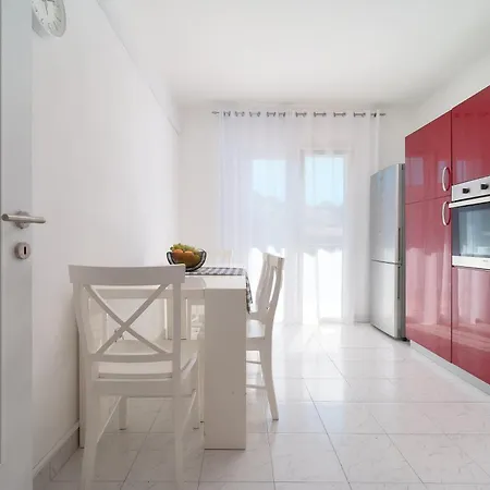 Apartman Hvar Lech Spacious 2 Bedroom With Private Parking *