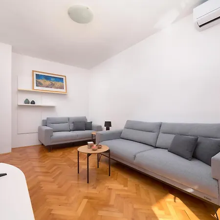 公寓 Hvar Lech Spacious 2 Bedroom With Private Parking 赫瓦尔