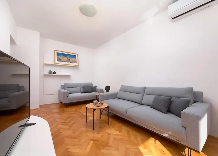 公寓 Hvar Lech Spacious 2 Bedroom With Private Parking 赫瓦尔